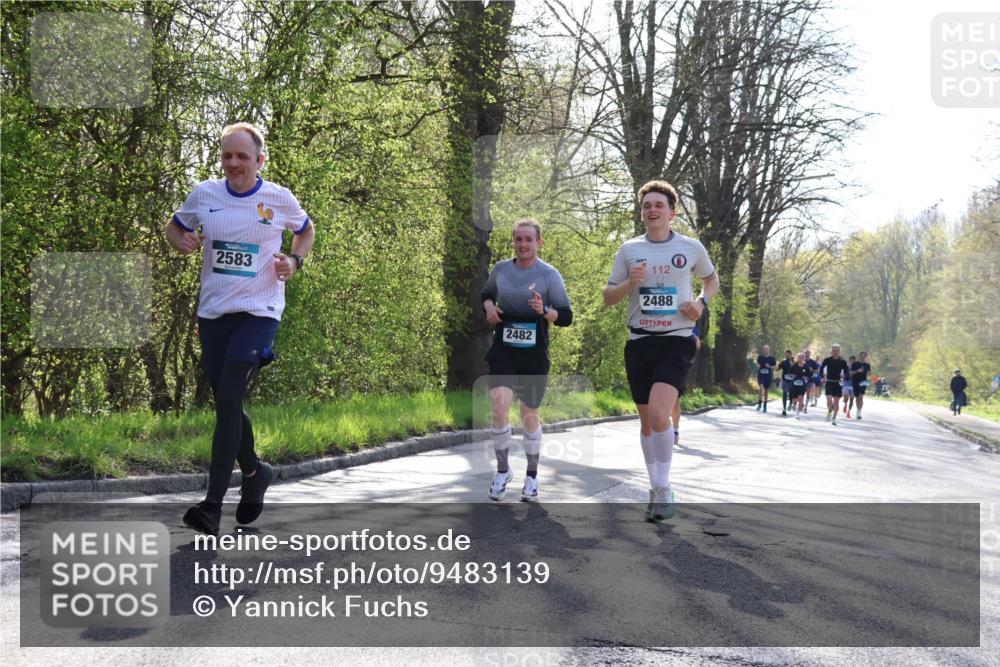 12.04.2026 - 45. Internationalen Wilhelmsburger Insellauf Yannick Fuchs http://msf.ph/oto/9483139 12.04.2026 10:24:21 Laufen 2583, 2482, 112, 2488 meine-sportfotos.de