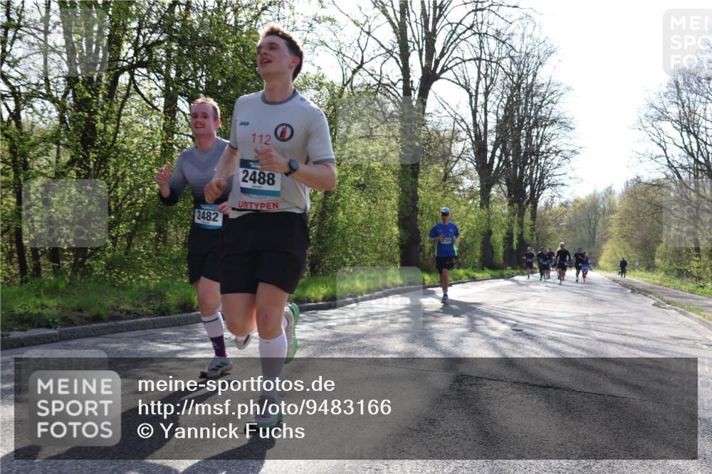 12.04.2026 - 45. Internationalen Wilhelmsburger Insellauf Yannick Fuchs http://msf.ph/oto/9483166 12.04.2026 10:24:23 Laufen 2482, 112, 2488, 3759 meine-sportfotos.de