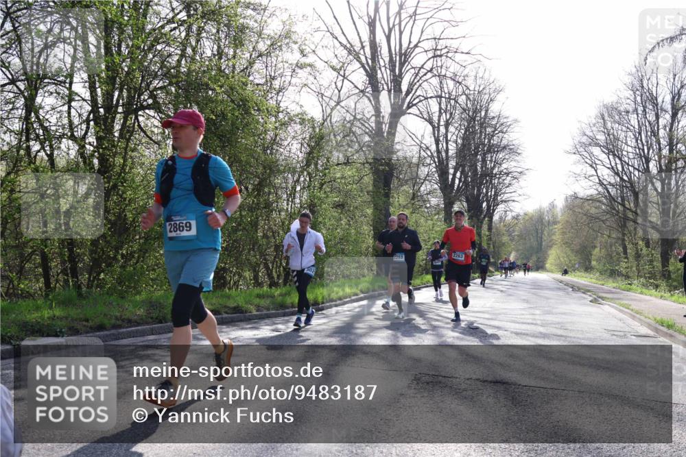 12.04.2026 - 45. Internationalen Wilhelmsburger Insellauf Yannick Fuchs http://msf.ph/oto/9483187 12.04.2026 10:31:57 Laufen 2869, 302, 2262, 2263 meine-sportfotos.de