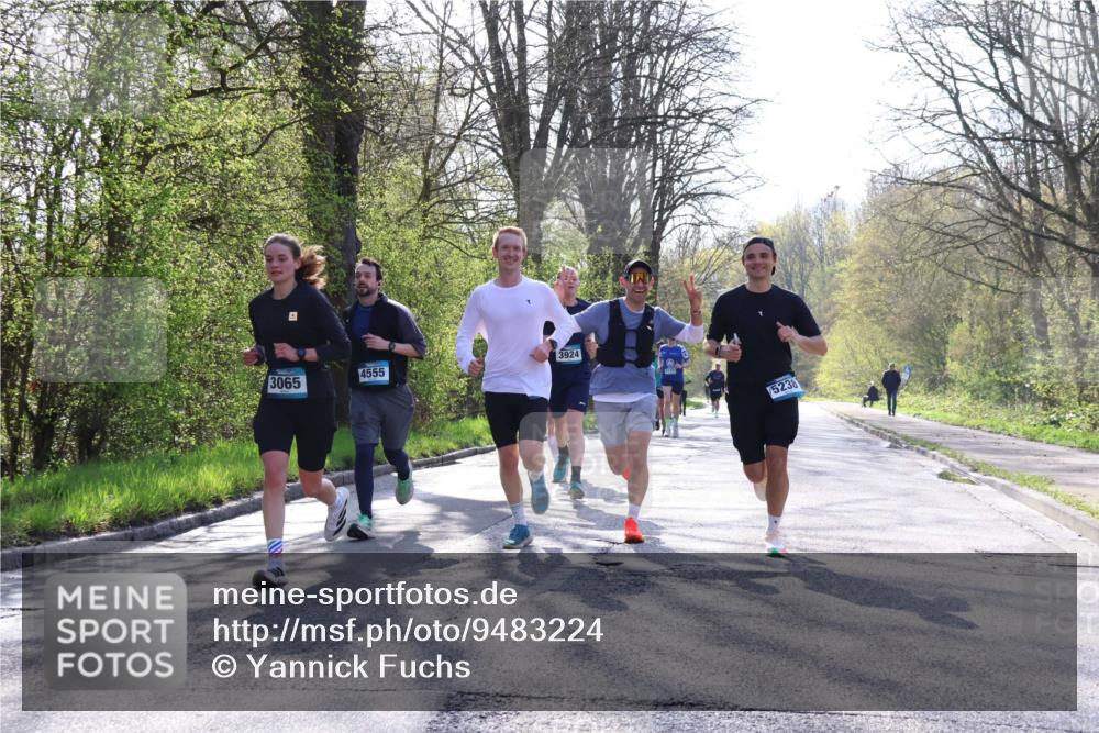 12.04.2026 - 45. Internationalen Wilhelmsburger Insellauf Yannick Fuchs http://msf.ph/oto/9483224 12.04.2026 10:24:30 Laufen 3065, 4555, 3924, 5238 meine-sportfotos.de