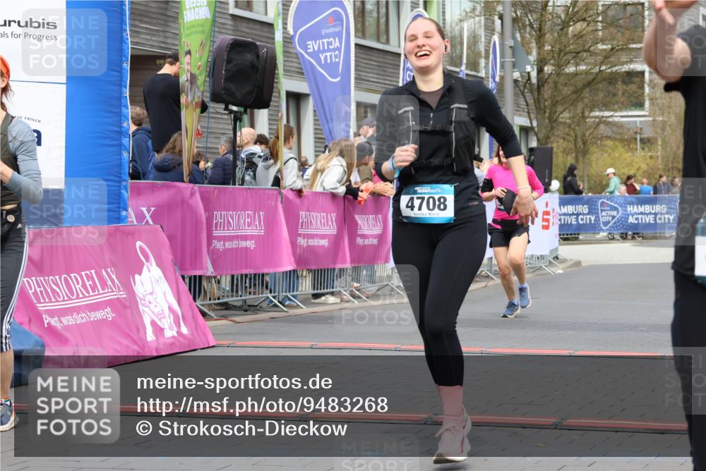 12.04.2026 - 45. Internationalen Wilhelmsburger Insellauf Strokosch-Dieckow http://msf.ph/oto/9483268 12.04.2026 13:23:31 Ziel 4708, 3774, 4358 meine-sportfotos.de