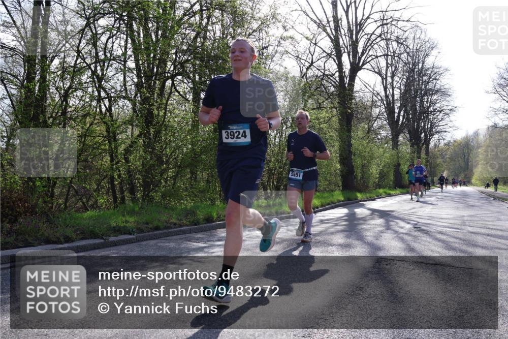 12.04.2026 - 45. Internationalen Wilhelmsburger Insellauf Yannick Fuchs http://msf.ph/oto/9483272 12.04.2026 10:24:33 Laufen 3924, 5551 meine-sportfotos.de