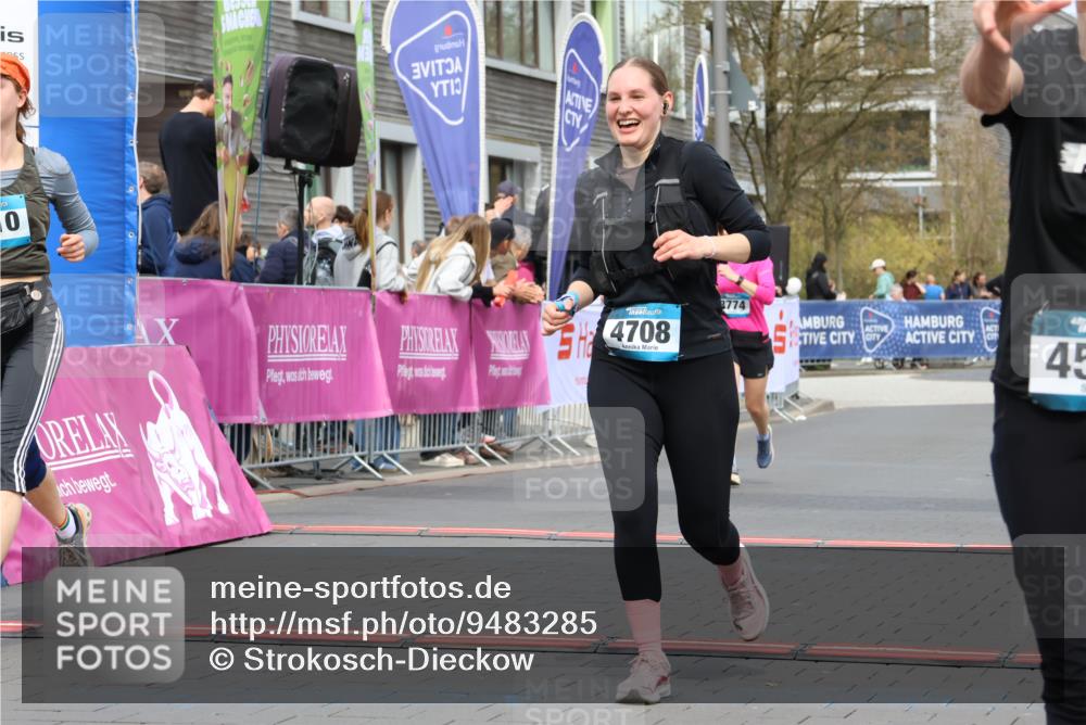 12.04.2026 - 45. Internationalen Wilhelmsburger Insellauf Strokosch-Dieckow http://msf.ph/oto/9483285 12.04.2026 13:23:31 Ziel 4708, 3774, 4358 meine-sportfotos.de