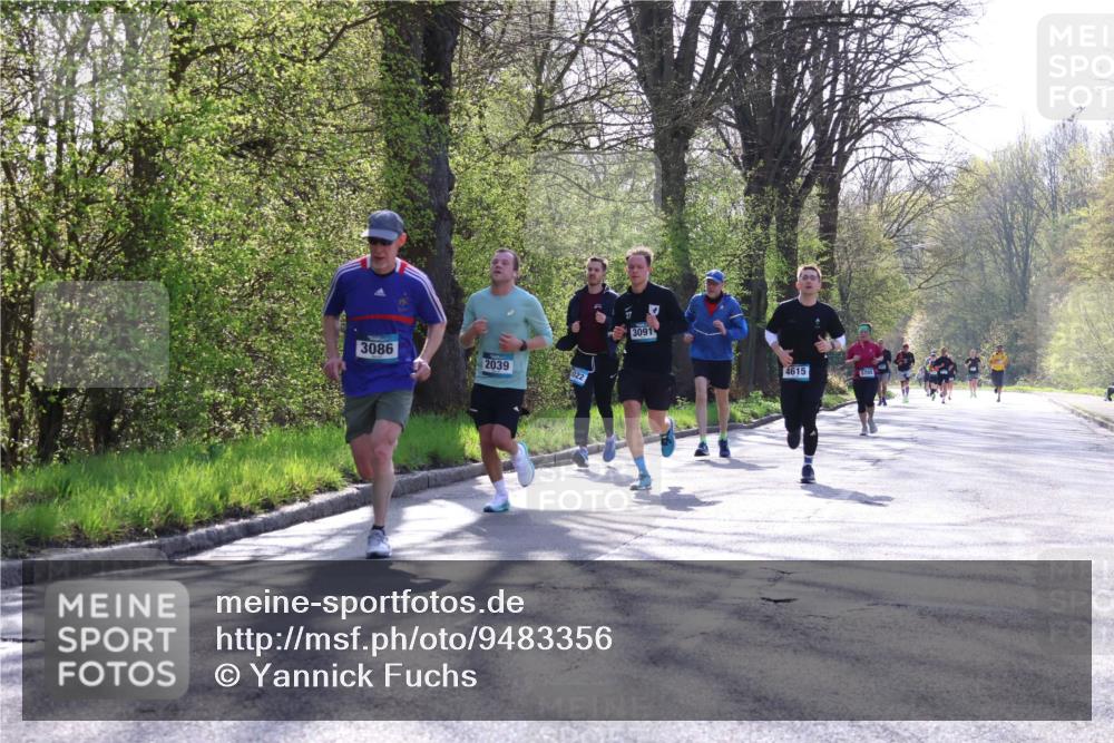12.04.2026 - 45. Internationalen Wilhelmsburger Insellauf Yannick Fuchs http://msf.ph/oto/9483356 12.04.2026 10:32:12 Laufen 3086, 2039, 3091, 4615 meine-sportfotos.de