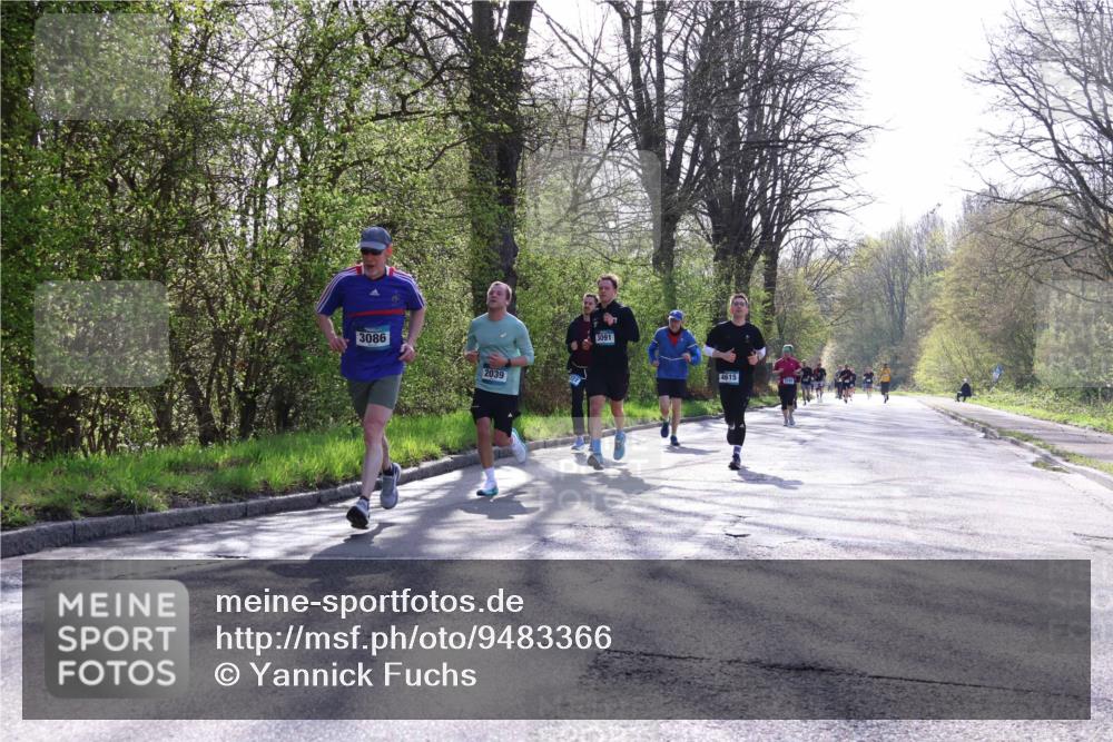 12.04.2026 - 45. Internationalen Wilhelmsburger Insellauf Yannick Fuchs http://msf.ph/oto/9483366 12.04.2026 10:32:12 Laufen 3086, 2039, 3091, 4615 meine-sportfotos.de