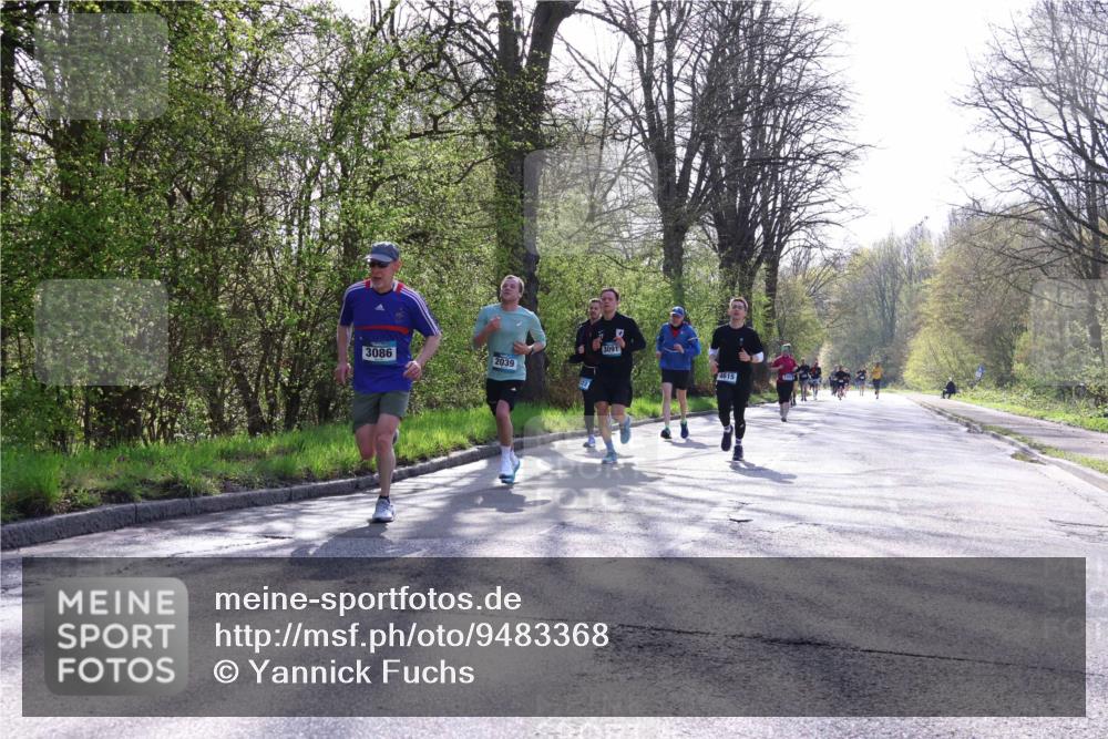 12.04.2026 - 45. Internationalen Wilhelmsburger Insellauf Yannick Fuchs http://msf.ph/oto/9483368 12.04.2026 10:32:13 Laufen 3086, 2039, 3091, 4615 meine-sportfotos.de