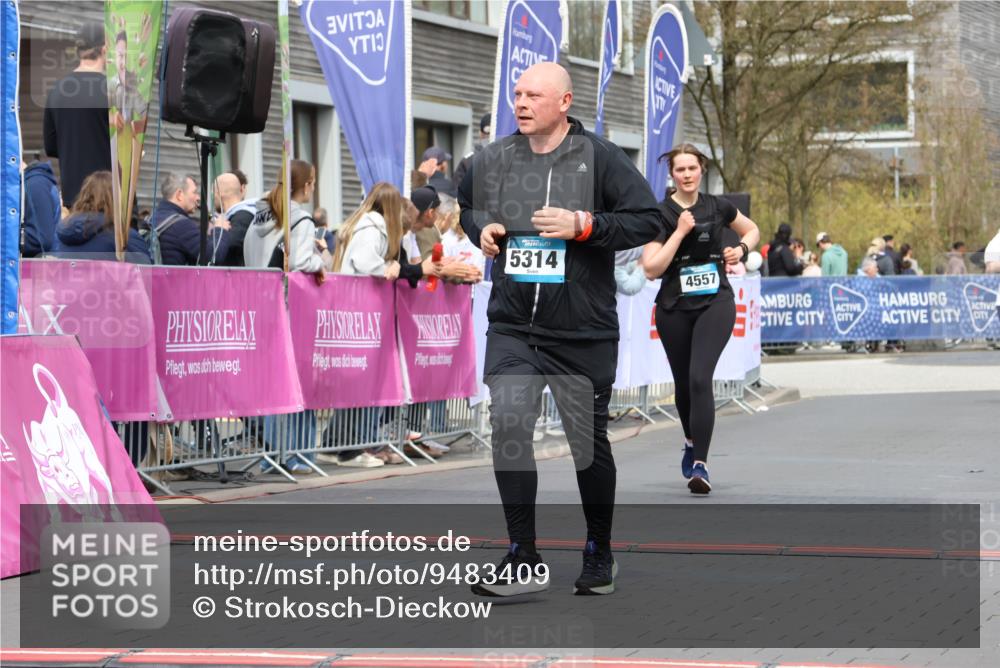 12.04.2026 - 45. Internationalen Wilhelmsburger Insellauf Strokosch-Dieckow http://msf.ph/oto/9483409 12.04.2026 13:23:18 Ziel 5314, 4557 meine-sportfotos.de