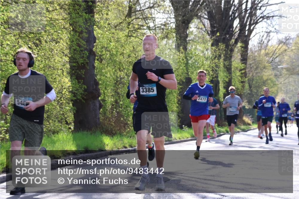 12.04.2026 - 45. Internationalen Wilhelmsburger Insellauf Yannick Fuchs http://msf.ph/oto/9483442 12.04.2026 10:24:50 Laufen 548, 3385, 2472, 2423 meine-sportfotos.de