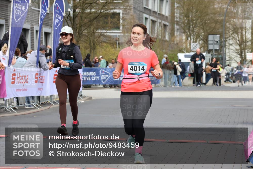 12.04.2026 - 45. Internationalen Wilhelmsburger Insellauf Strokosch-Dieckow http://msf.ph/oto/9483459 12.04.2026 13:23:05 Ziel 4014, 2158 meine-sportfotos.de
