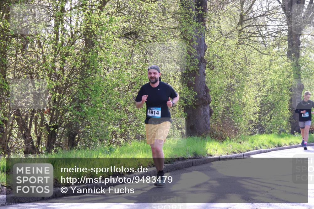 12.04.2026 - 45. Internationalen Wilhelmsburger Insellauf Yannick Fuchs http://msf.ph/oto/9483479 12.04.2026 10:32:24 Laufen 4914, 4934 meine-sportfotos.de