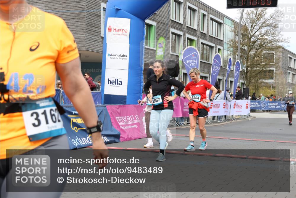 12.04.2026 - 45. Internationalen Wilhelmsburger Insellauf Strokosch-Dieckow http://msf.ph/oto/9483489 12.04.2026 13:23:00 Ziel 3667, 5304, 4210, 4014 meine-sportfotos.de