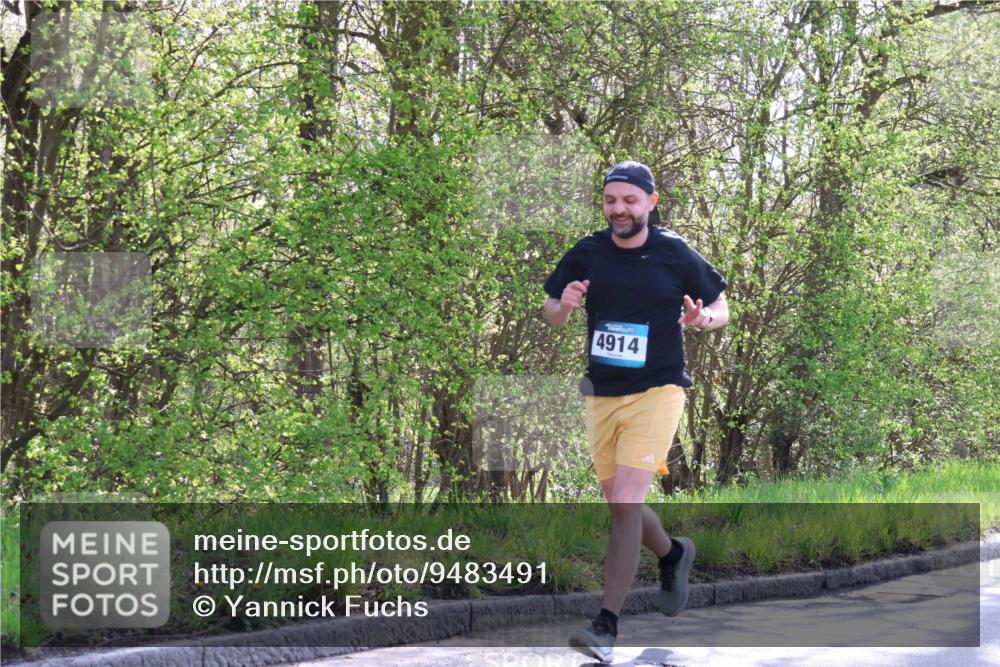 12.04.2026 - 45. Internationalen Wilhelmsburger Insellauf Yannick Fuchs http://msf.ph/oto/9483491 12.04.2026 10:32:25 Laufen 4914 meine-sportfotos.de