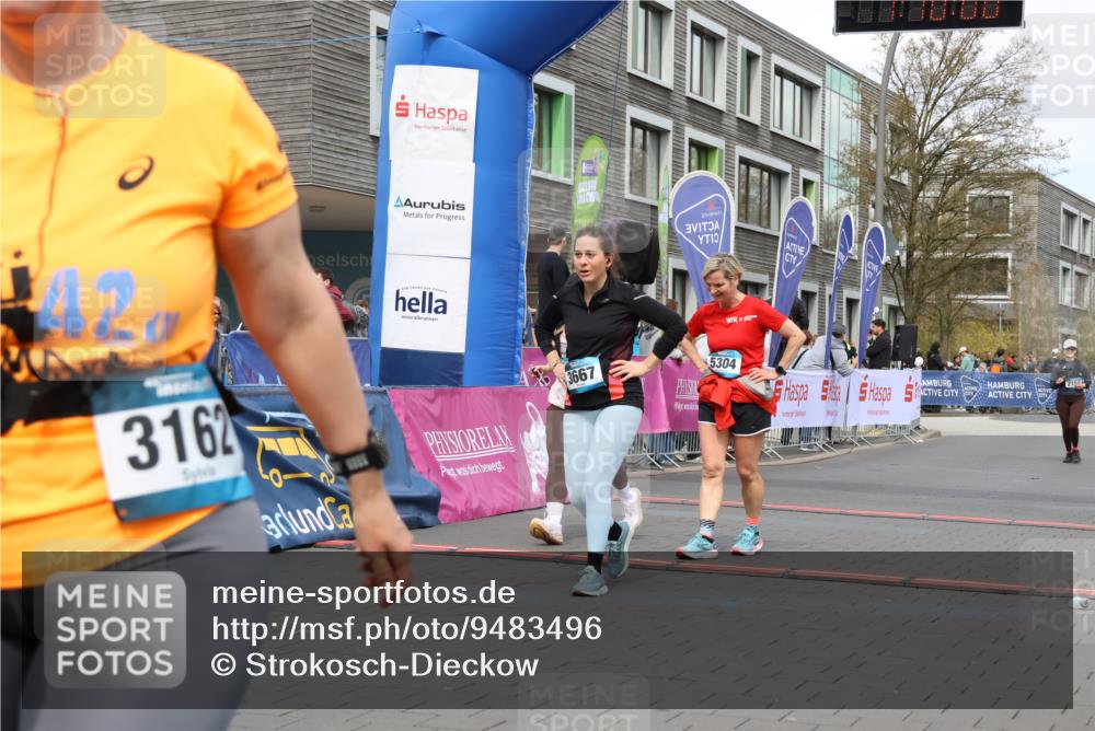 12.04.2026 - 45. Internationalen Wilhelmsburger Insellauf Strokosch-Dieckow http://msf.ph/oto/9483496 12.04.2026 13:23:00 Ziel 3667, 5304, 4210, 4014 meine-sportfotos.de
