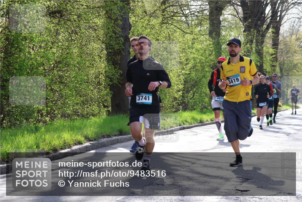 12.04.2026 - 45. Internationalen Wilhelmsburger Insellauf Yannick Fuchs http://msf.ph/oto/9483516 12.04.2026 10:32:28 Laufen 3419, 3741, 4829, 3779, 100 meine-sportfotos.de