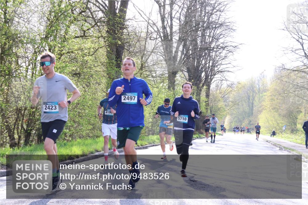 12.04.2026 - 45. Internationalen Wilhelmsburger Insellauf Yannick Fuchs http://msf.ph/oto/9483526 12.04.2026 10:24:56 Laufen 2423, 419, 2497, 5710 meine-sportfotos.de