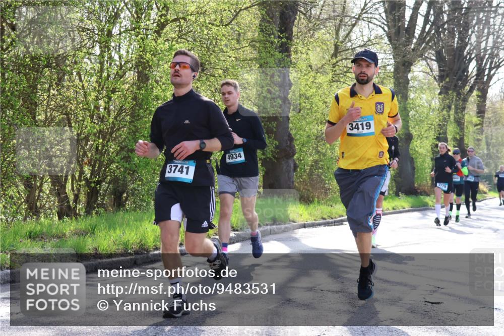 12.04.2026 - 45. Internationalen Wilhelmsburger Insellauf Yannick Fuchs http://msf.ph/oto/9483531 12.04.2026 10:32:29 Laufen 3741, 4934, 3419, 3779, 940 meine-sportfotos.de
