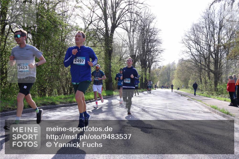 12.04.2026 - 45. Internationalen Wilhelmsburger Insellauf Yannick Fuchs http://msf.ph/oto/9483537 12.04.2026 10:24:57 Laufen 2423, 2497, 419, 5710 meine-sportfotos.de