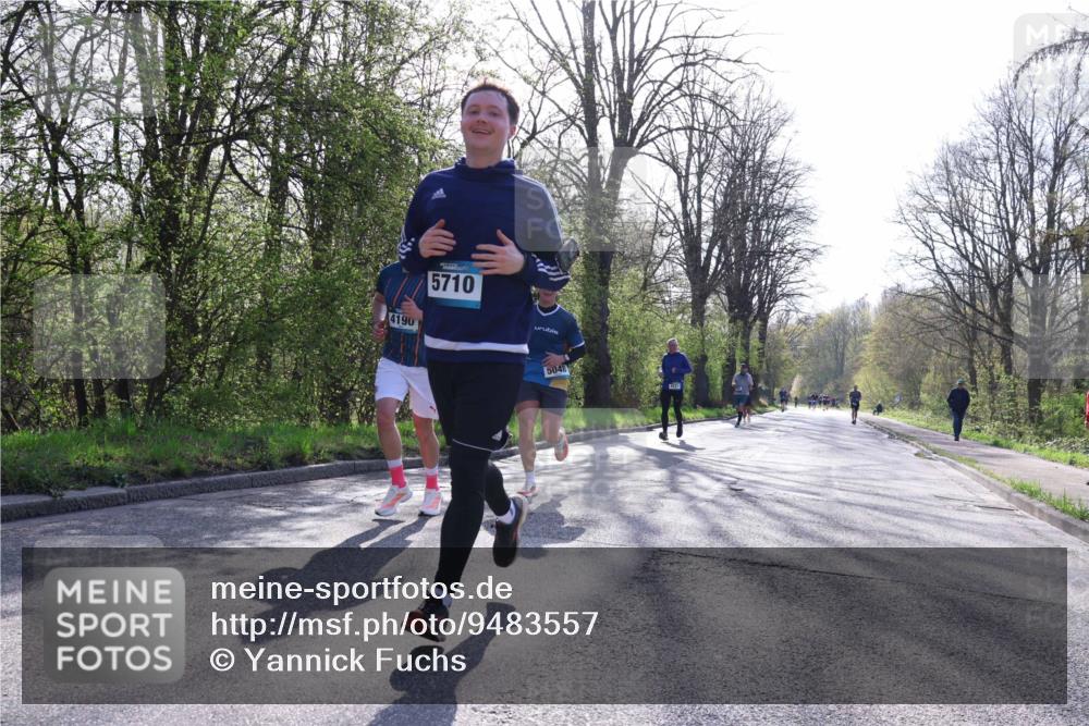 12.04.2026 - 45. Internationalen Wilhelmsburger Insellauf Yannick Fuchs http://msf.ph/oto/9483557 12.04.2026 10:24:59 Laufen 4190, 5710, 5048 meine-sportfotos.de