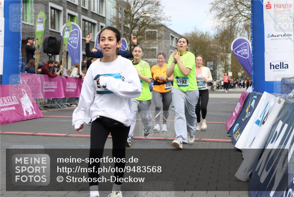 12.04.2026 - 45. Internationalen Wilhelmsburger Insellauf Strokosch-Dieckow http://msf.ph/oto/9483568 12.04.2026 13:22:53 Ziel 5092, 2246, 5192, 5171, 3162, 4443, 4442, 3746, 5290, 3057, 3667, 5304 meine-sportfotos.de