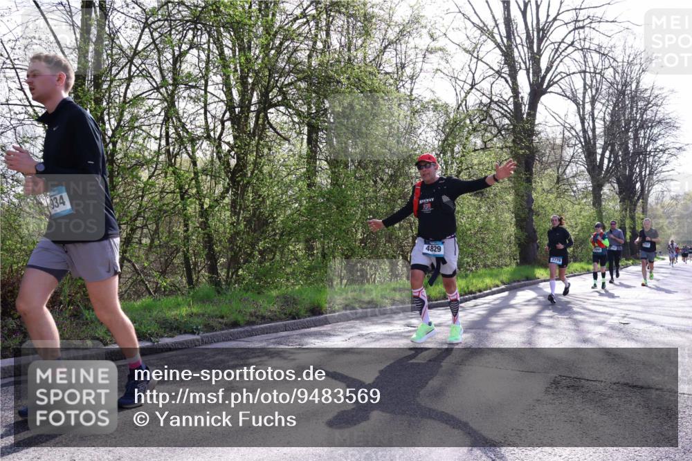 12.04.2026 - 45. Internationalen Wilhelmsburger Insellauf Yannick Fuchs http://msf.ph/oto/9483569 12.04.2026 10:32:32 Laufen 934, 4829, 3779, 1751 meine-sportfotos.de