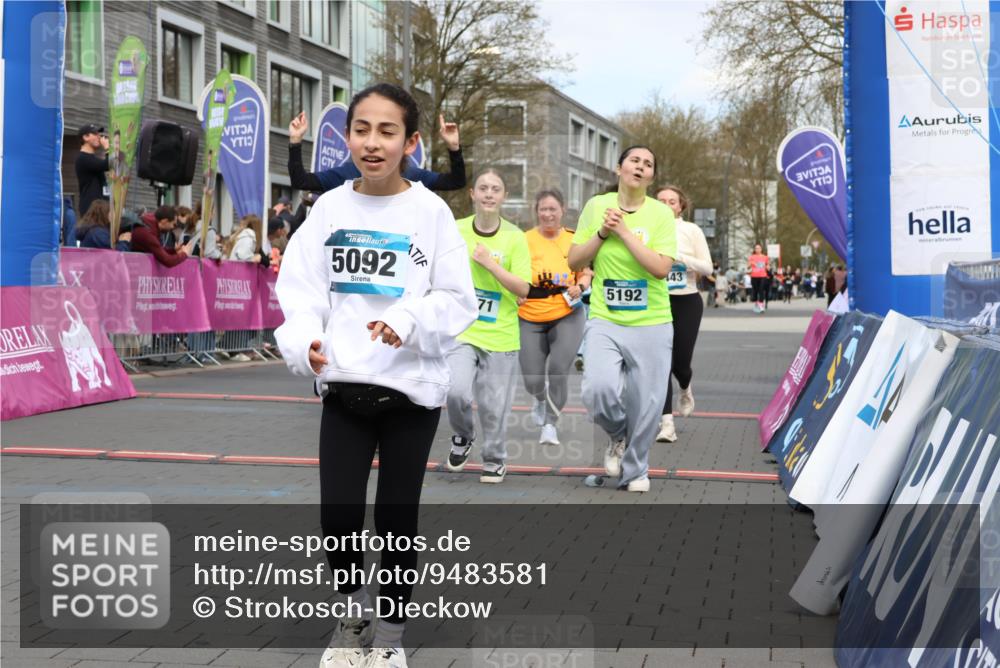 12.04.2026 - 45. Internationalen Wilhelmsburger Insellauf Strokosch-Dieckow http://msf.ph/oto/9483581 12.04.2026 13:22:53 Ziel 5092, 2246, 5192, 5171, 3162, 4443, 4442, 3746, 5290, 3057, 3667, 5304 meine-sportfotos.de