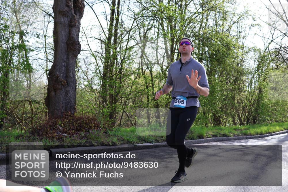 12.04.2026 - 45. Internationalen Wilhelmsburger Insellauf Yannick Fuchs http://msf.ph/oto/9483630 12.04.2026 10:32:37 Laufen 565 meine-sportfotos.de