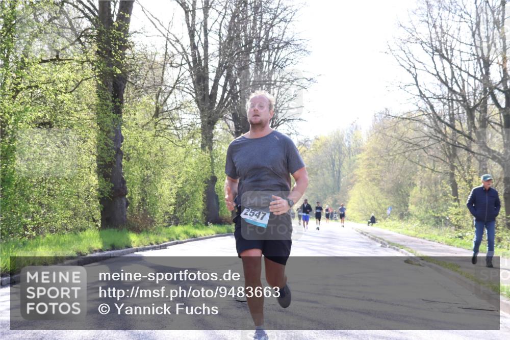 12.04.2026 - 45. Internationalen Wilhelmsburger Insellauf Yannick Fuchs http://msf.ph/oto/9483663 12.04.2026 10:25:08 Laufen 2547 meine-sportfotos.de