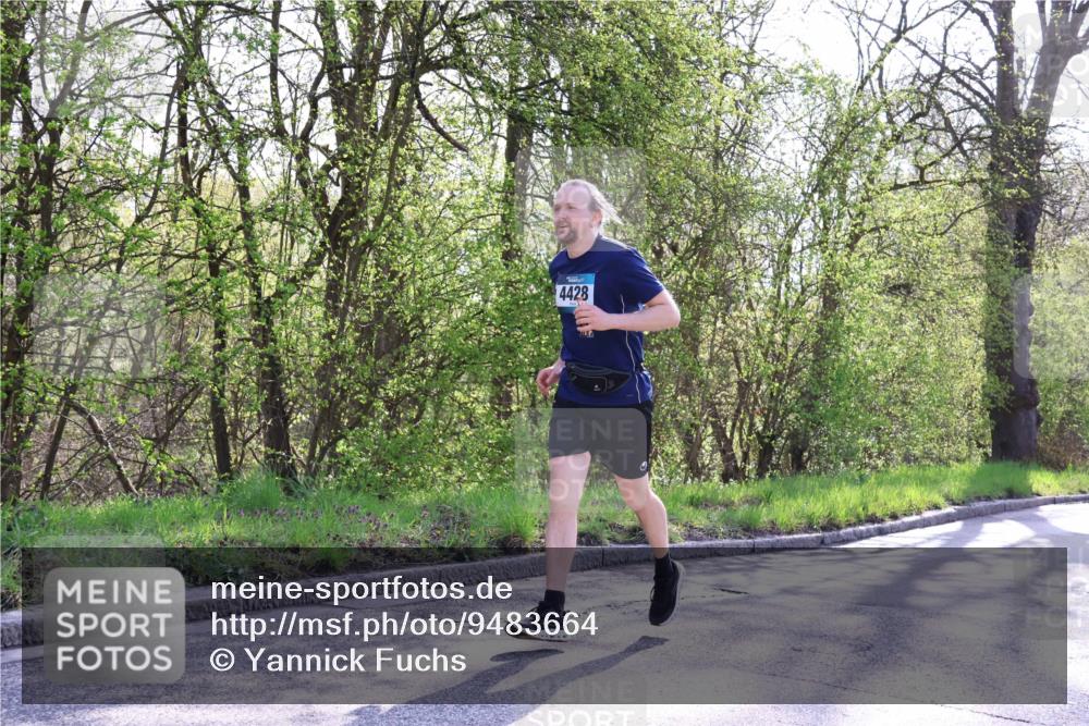 12.04.2026 - 45. Internationalen Wilhelmsburger Insellauf Yannick Fuchs http://msf.ph/oto/9483664 12.04.2026 10:32:42 Laufen 4428 meine-sportfotos.de