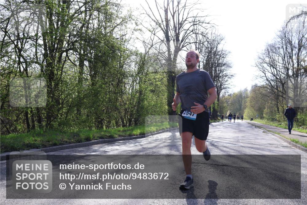 12.04.2026 - 45. Internationalen Wilhelmsburger Insellauf Yannick Fuchs http://msf.ph/oto/9483672 12.04.2026 10:25:09 Laufen 2547 meine-sportfotos.de
