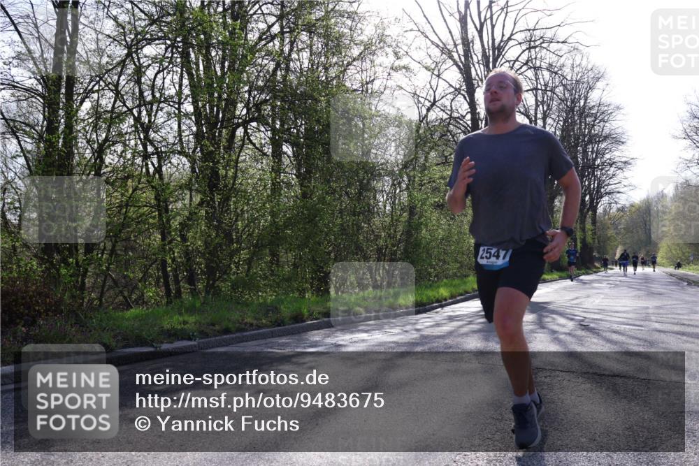 12.04.2026 - 45. Internationalen Wilhelmsburger Insellauf Yannick Fuchs http://msf.ph/oto/9483675 12.04.2026 10:25:09 Laufen 2547 meine-sportfotos.de