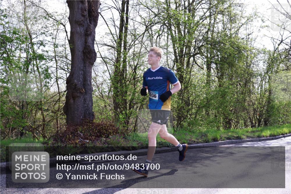 12.04.2026 - 45. Internationalen Wilhelmsburger Insellauf Yannick Fuchs http://msf.ph/oto/9483700 12.04.2026 10:25:17 Laufen 036 meine-sportfotos.de