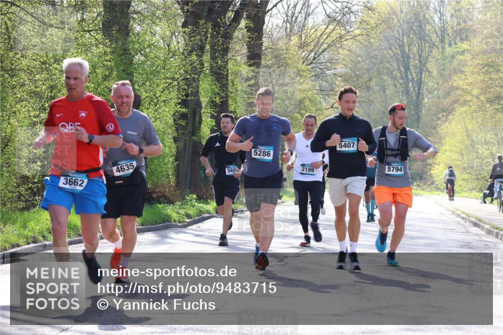12.04.2026 - 45. Internationalen Wilhelmsburger Insellauf Yannick Fuchs http://msf.ph/oto/9483715 12.04.2026 10:32:47 Laufen 4635, 3662, 5286, 2189, 569, 5407, 5794 meine-sportfotos.de