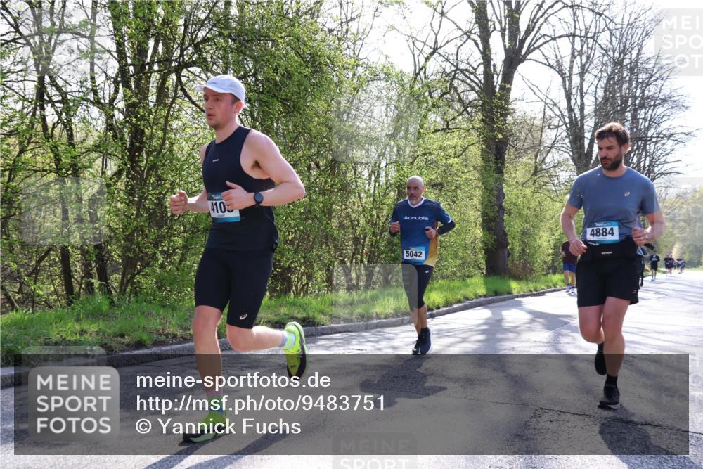 12.04.2026 - 45. Internationalen Wilhelmsburger Insellauf Yannick Fuchs http://msf.ph/oto/9483751 12.04.2026 10:25:28 Laufen 410, 5042, 4884 meine-sportfotos.de