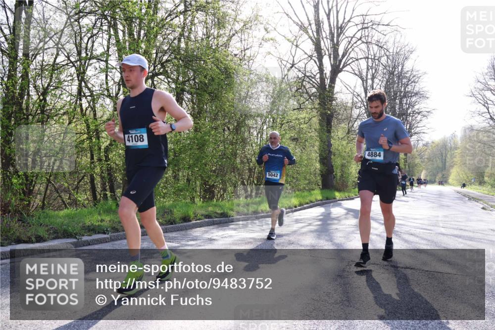 12.04.2026 - 45. Internationalen Wilhelmsburger Insellauf Yannick Fuchs http://msf.ph/oto/9483752 12.04.2026 10:25:28 Laufen 4108, 4884, 5042 meine-sportfotos.de