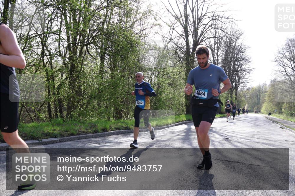 12.04.2026 - 45. Internationalen Wilhelmsburger Insellauf Yannick Fuchs http://msf.ph/oto/9483757 12.04.2026 10:25:28 Laufen 4884, 5042 meine-sportfotos.de
