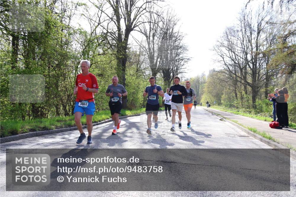 12.04.2026 - 45. Internationalen Wilhelmsburger Insellauf Yannick Fuchs http://msf.ph/oto/9483758 12.04.2026 10:32:50 Laufen 5286, 4635, 2109, 3662, 5407, 5794 meine-sportfotos.de
