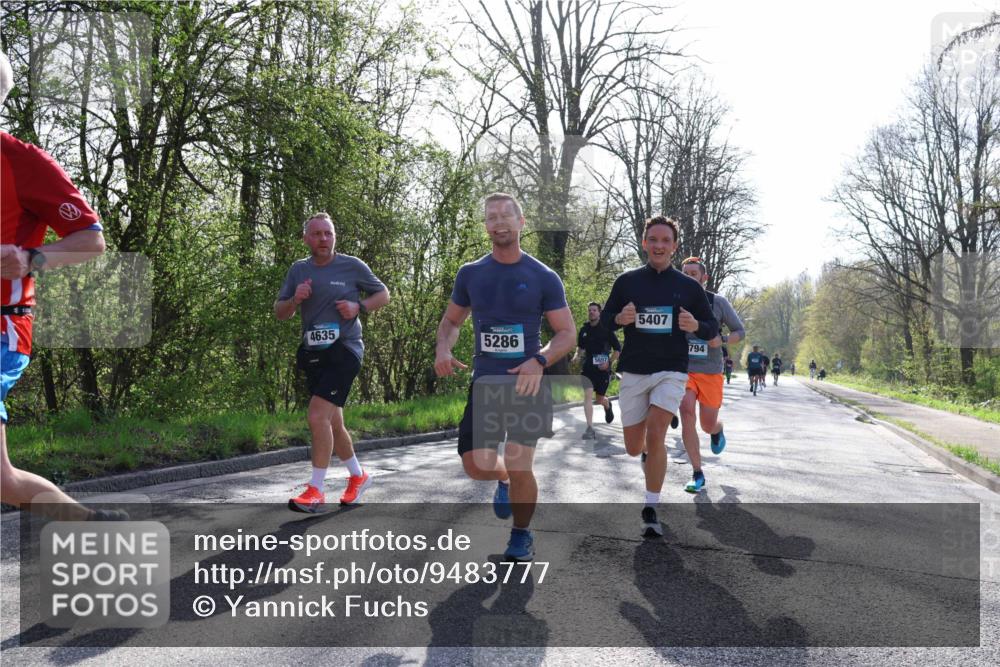 12.04.2026 - 45. Internationalen Wilhelmsburger Insellauf Yannick Fuchs http://msf.ph/oto/9483777 12.04.2026 10:32:51 Laufen 4635, 5286, 5697, 5407, 794 meine-sportfotos.de