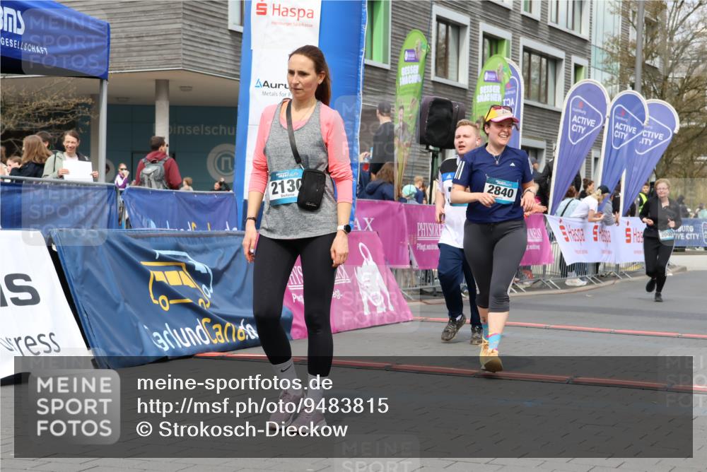 12.04.2026 - 45. Internationalen Wilhelmsburger Insellauf Strokosch-Dieckow http://msf.ph/oto/9483815 12.04.2026 13:22:29 Ziel 2130, 2840, 3998, 5462, 5205, 4809, 2002 meine-sportfotos.de