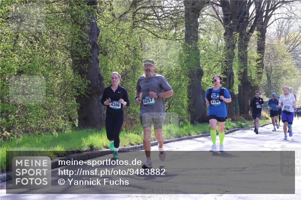 12.04.2026 - 45. Internationalen Wilhelmsburger Insellauf Yannick Fuchs http://msf.ph/oto/9483882 12.04.2026 10:45:47 Laufen 4396, 3257, 4339, 4352, 4215 meine-sportfotos.de
