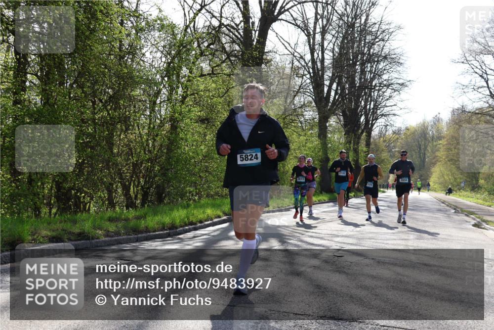 12.04.2026 - 45. Internationalen Wilhelmsburger Insellauf Yannick Fuchs http://msf.ph/oto/9483927 12.04.2026 10:33:01 Laufen 5824, 2813, 2102, 2656 meine-sportfotos.de