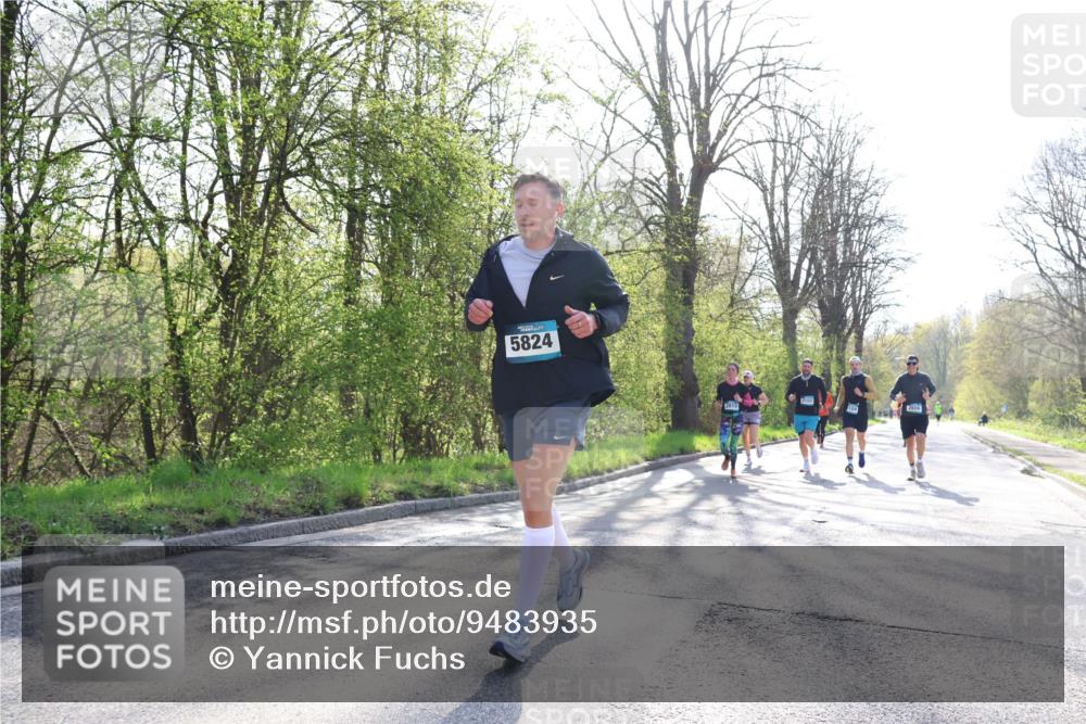 12.04.2026 - 45. Internationalen Wilhelmsburger Insellauf Yannick Fuchs http://msf.ph/oto/9483935 12.04.2026 10:33:02 Laufen 5824, 2102, 2656 meine-sportfotos.de