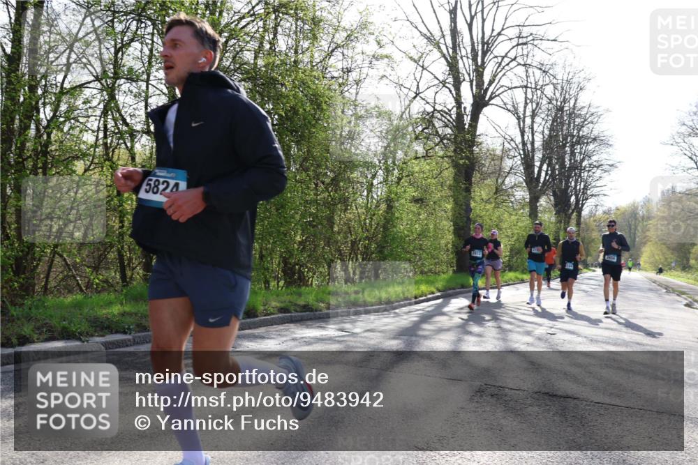 12.04.2026 - 45. Internationalen Wilhelmsburger Insellauf Yannick Fuchs http://msf.ph/oto/9483942 12.04.2026 10:33:02 Laufen 5824, 2813, 2656 meine-sportfotos.de