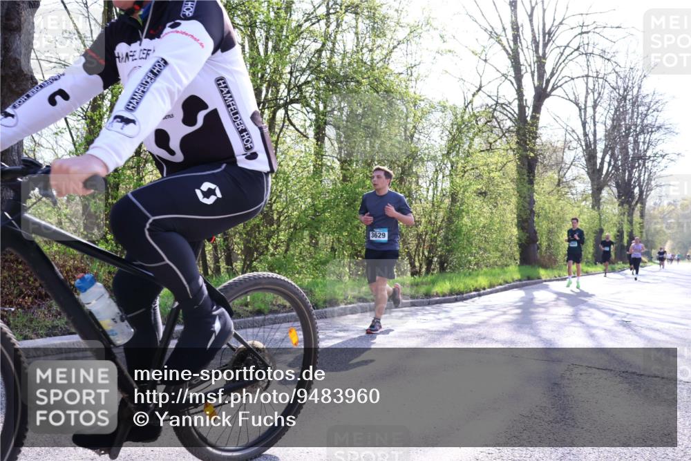 12.04.2026 - 45. Internationalen Wilhelmsburger Insellauf Yannick Fuchs http://msf.ph/oto/9483960 12.04.2026 10:25:56 Laufen 3629 meine-sportfotos.de