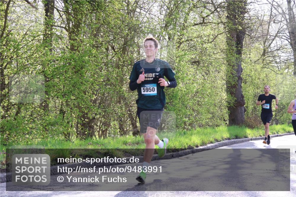 12.04.2026 - 45. Internationalen Wilhelmsburger Insellauf Yannick Fuchs http://msf.ph/oto/9483991 12.04.2026 10:25:59 Laufen 00000, 5950, 2192 meine-sportfotos.de