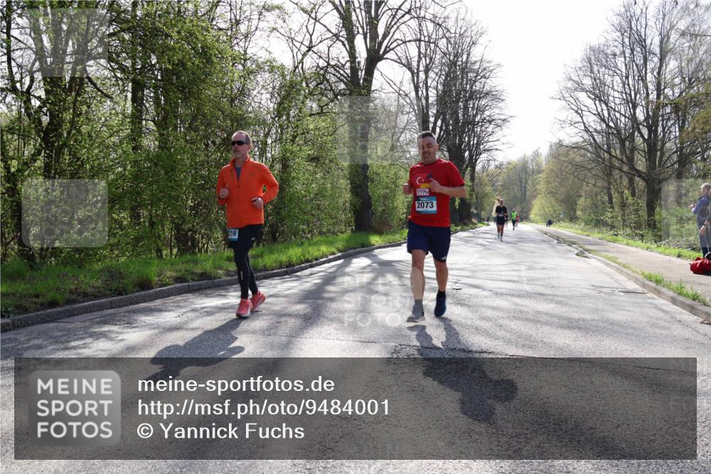 12.04.2026 - 45. Internationalen Wilhelmsburger Insellauf Yannick Fuchs http://msf.ph/oto/9484001 12.04.2026 10:33:08 Laufen 2073 meine-sportfotos.de
