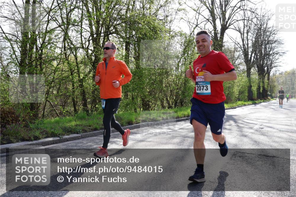 12.04.2026 - 45. Internationalen Wilhelmsburger Insellauf Yannick Fuchs http://msf.ph/oto/9484015 12.04.2026 10:33:09 Laufen 2073 meine-sportfotos.de