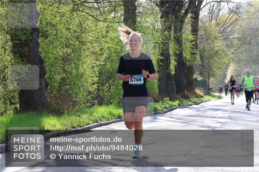 12.04.2026 - 45. Internationalen Wilhelmsburger Insellauf Yannick Fuchs http://msf.ph/oto/9484028 12.04.2026 10:33:13 Laufen 5766, 3747 meine-sportfotos.de