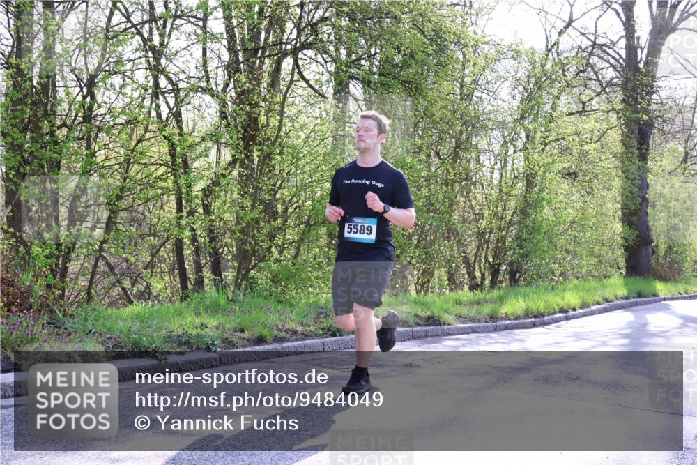 12.04.2026 - 45. Internationalen Wilhelmsburger Insellauf Yannick Fuchs http://msf.ph/oto/9484049 12.04.2026 10:26:04 Laufen 5589 meine-sportfotos.de