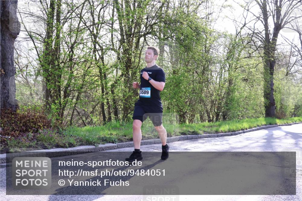 12.04.2026 - 45. Internationalen Wilhelmsburger Insellauf Yannick Fuchs http://msf.ph/oto/9484051 12.04.2026 10:26:04 Laufen 5589 meine-sportfotos.de