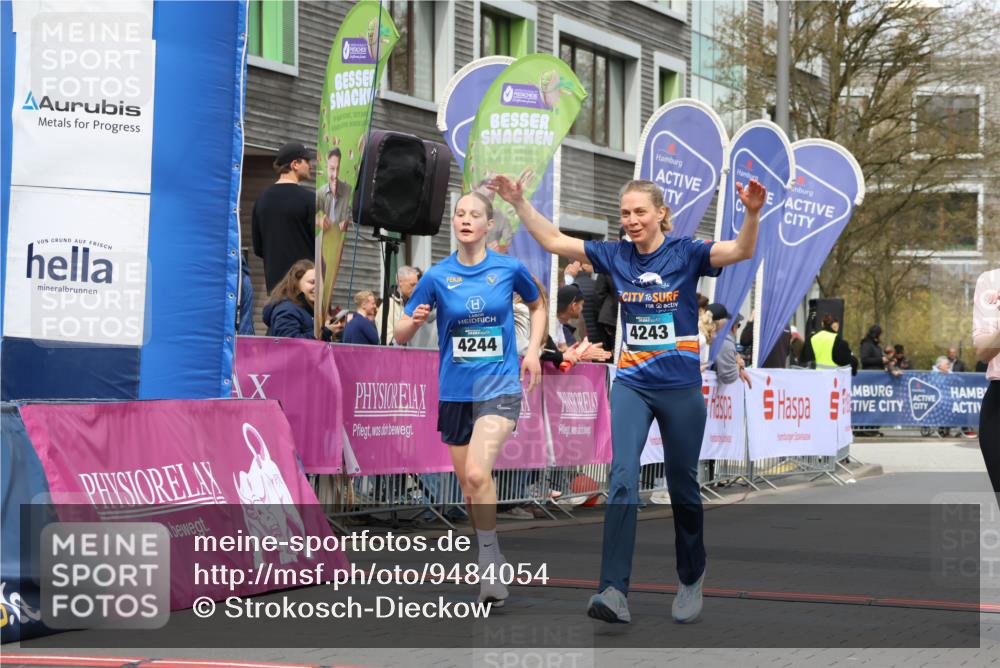 12.04.2026 - 45. Internationalen Wilhelmsburger Insellauf Strokosch-Dieckow http://msf.ph/oto/9484054 12.04.2026 13:22:10 Ziel 4017, 3676 meine-sportfotos.de